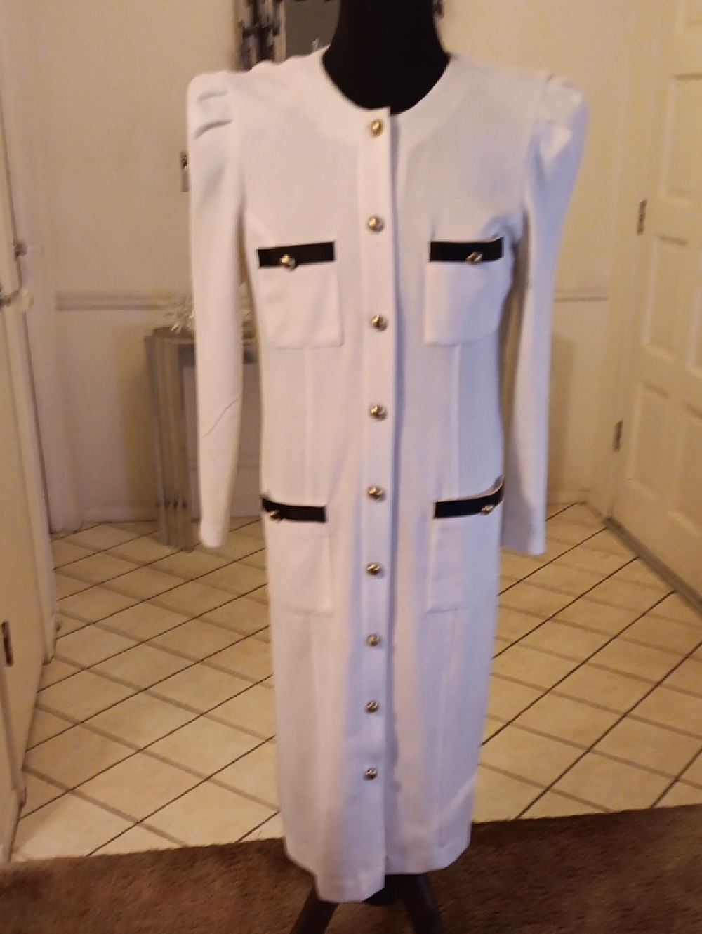 Classic White Long-Sleeve Button-Front Pocket Dress